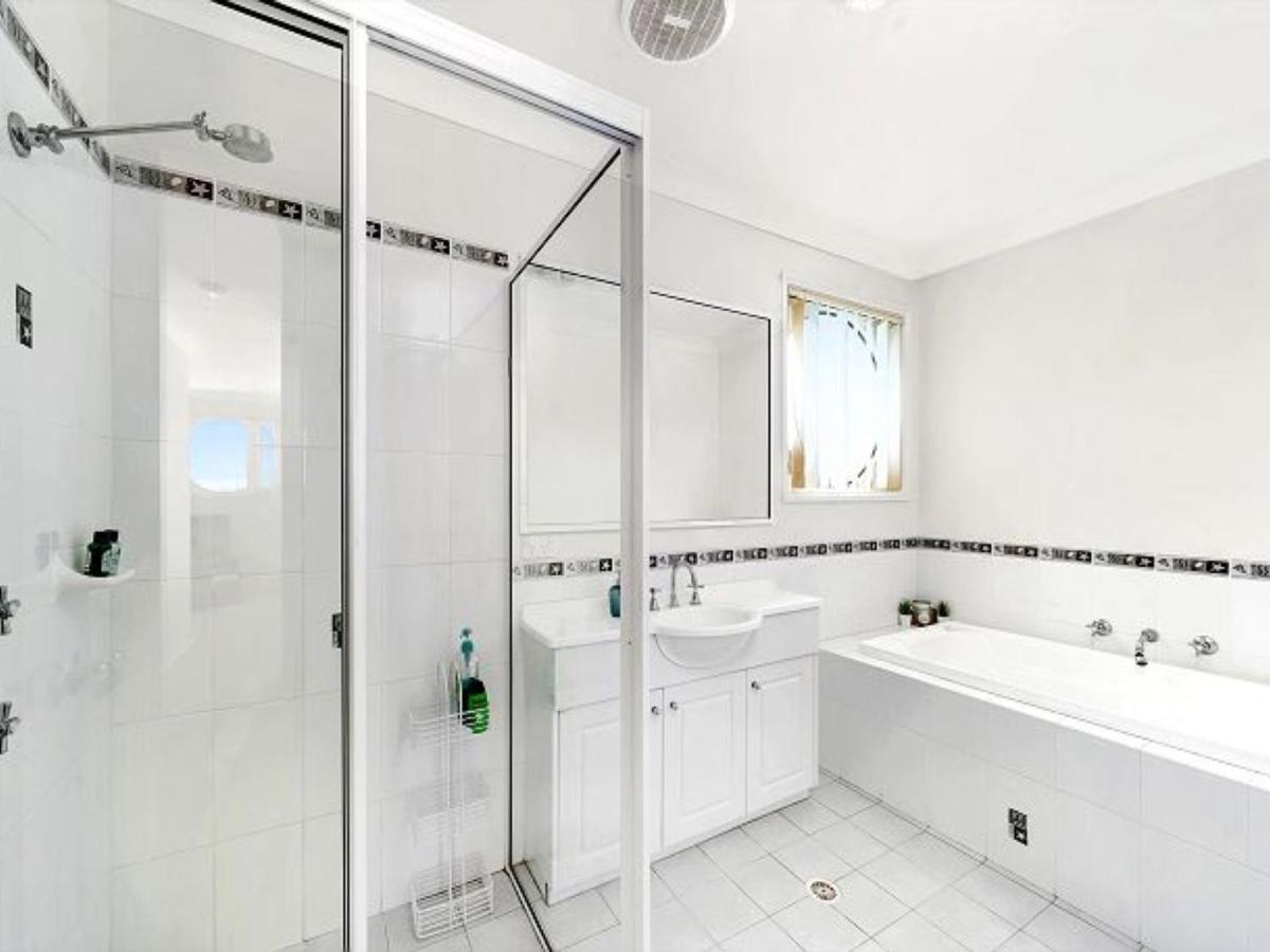 The Porthole Of Huskisson By Experience Jervis Bay Exterior photo